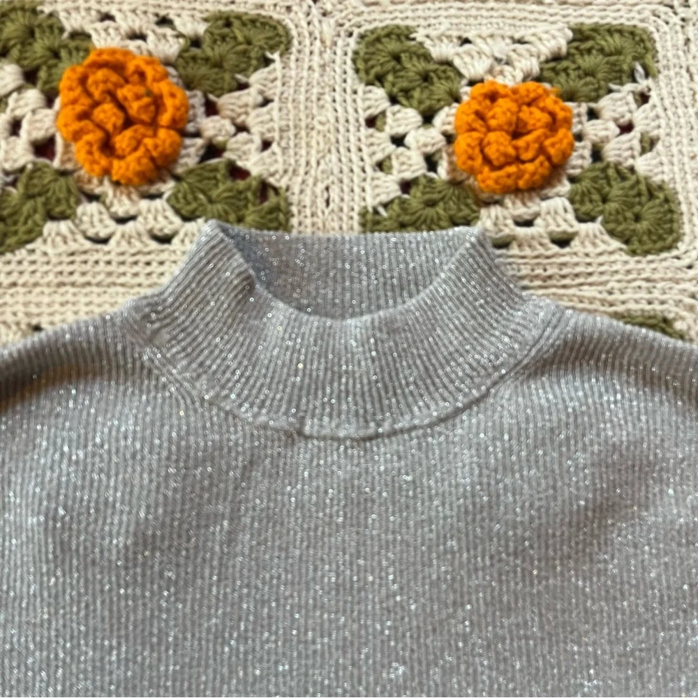 August Silk Silver Sparkly Longsleeve Turtleneck, Size XL - Picture 2 of 5